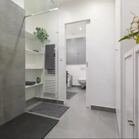 Authentique 2 Piece Dans Le Vieux-nice Apartament Nicea