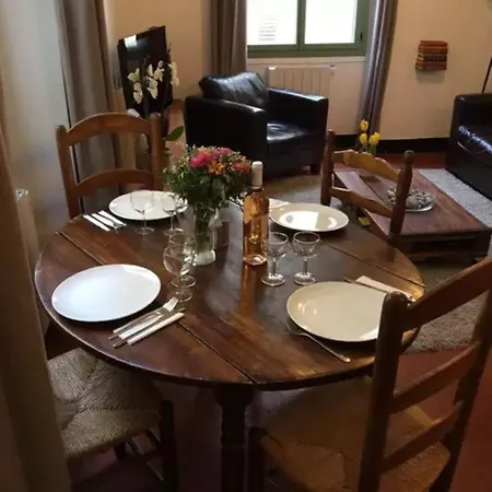 Authentique 2 Piece Dans Le Vieux-nice Appartement